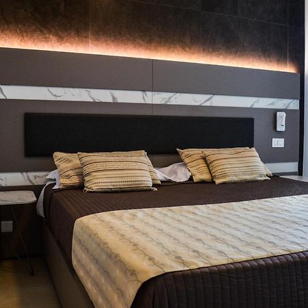 Mediterranea Hotel & Convention Center ساليرنو المظهر الخارجي الصورة