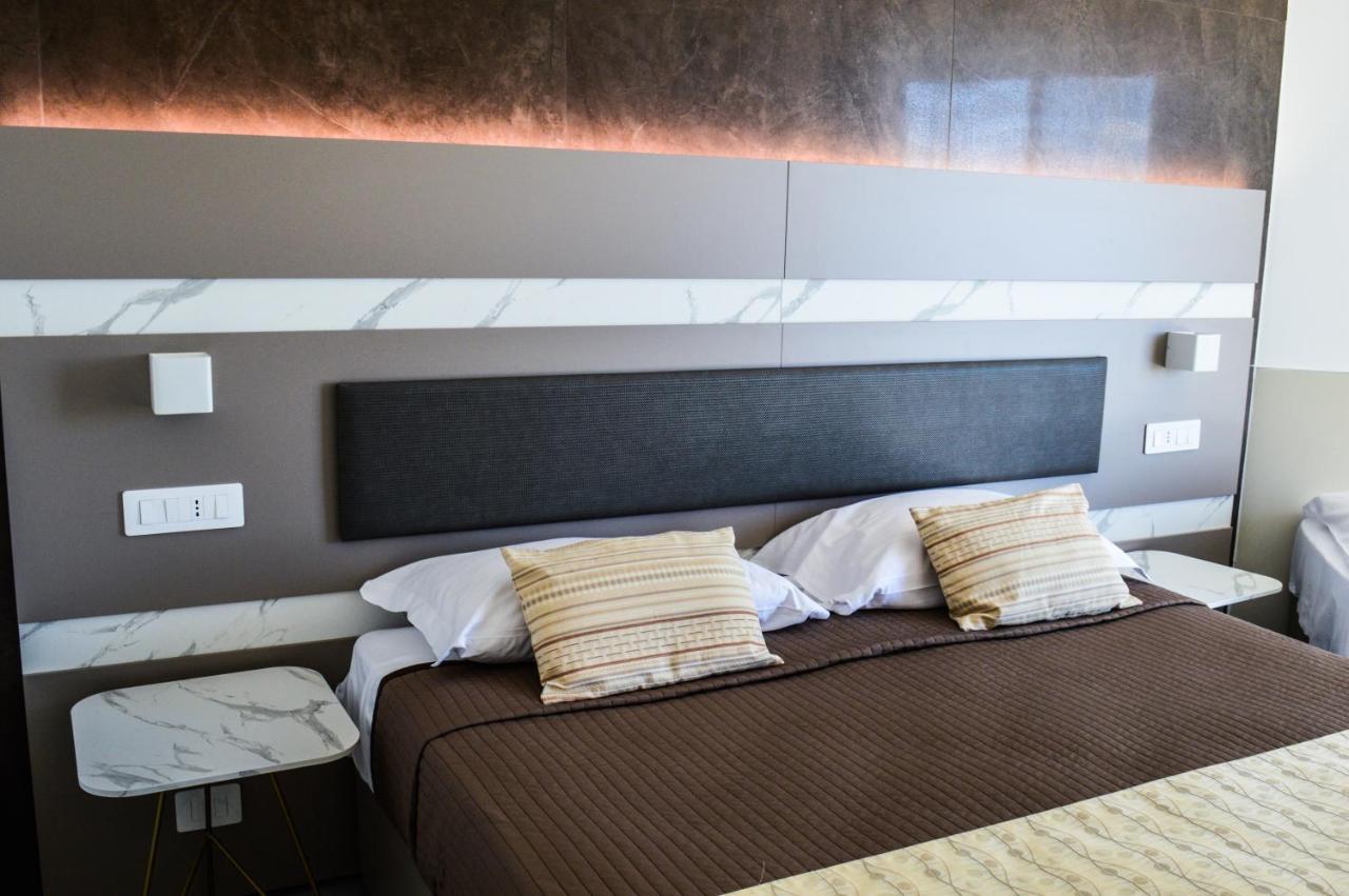 Mediterranea Hotel & Convention Center ساليرنو المظهر الخارجي الصورة