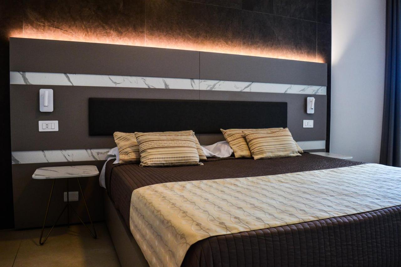 Mediterranea Hotel & Convention Center ساليرنو المظهر الخارجي الصورة