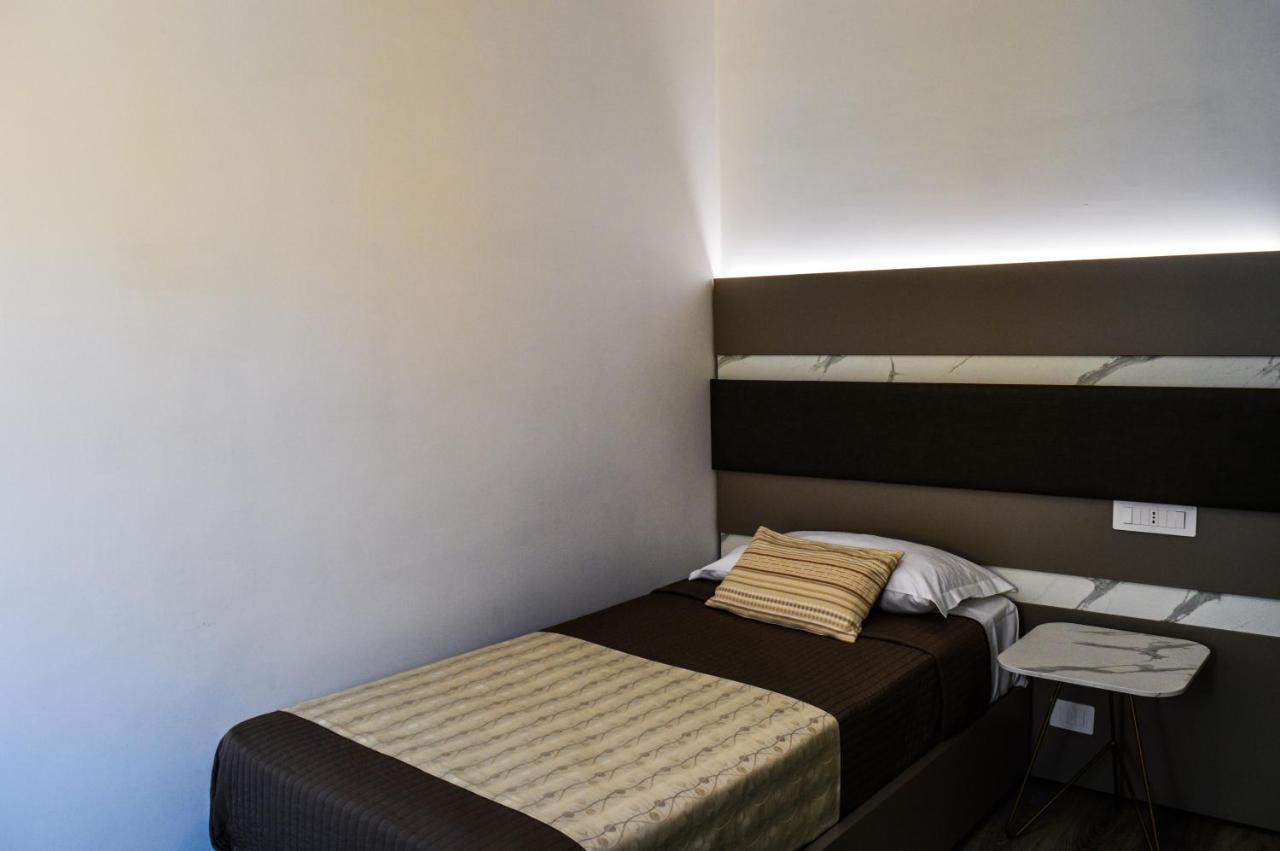 Mediterranea Hotel & Convention Center ساليرنو المظهر الخارجي الصورة
