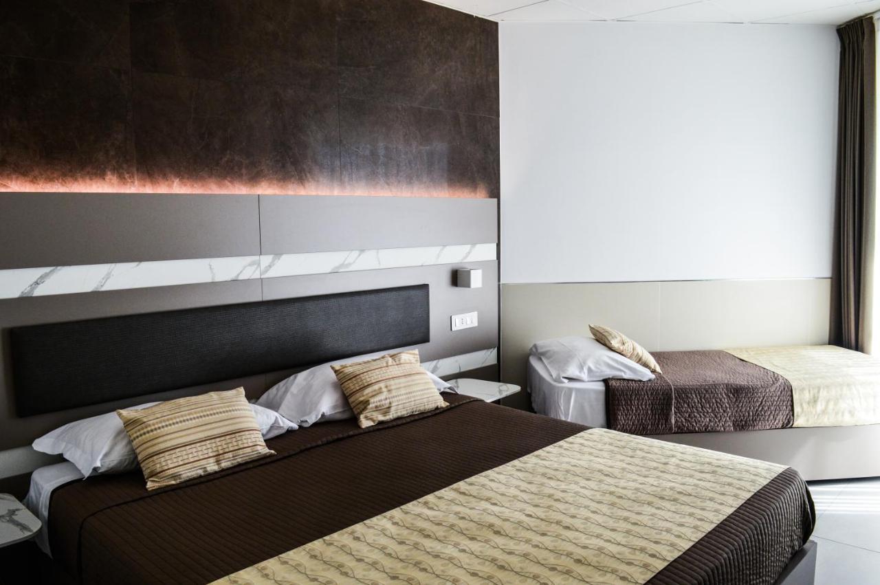 Mediterranea Hotel & Convention Center ساليرنو المظهر الخارجي الصورة