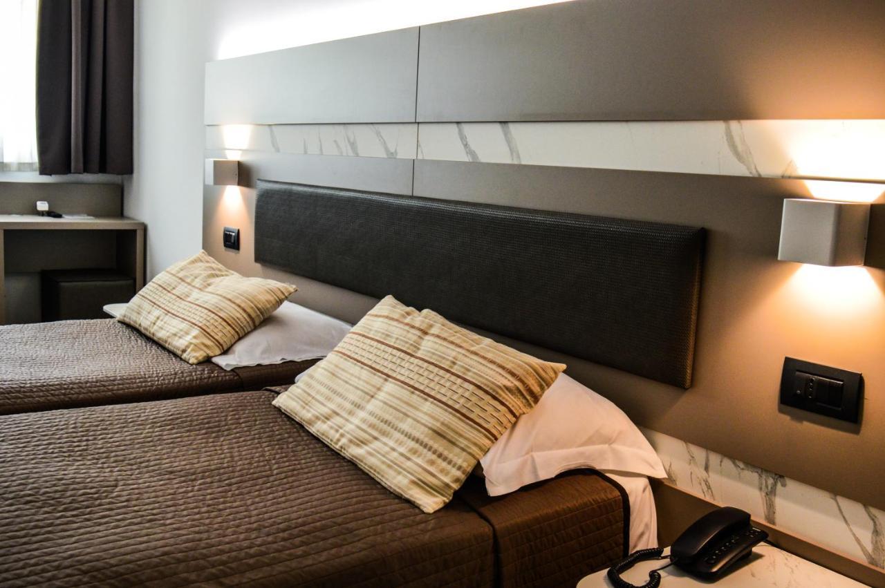 Mediterranea Hotel & Convention Center ساليرنو المظهر الخارجي الصورة