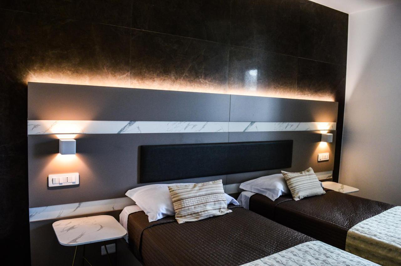 Mediterranea Hotel & Convention Center ساليرنو المظهر الخارجي الصورة
