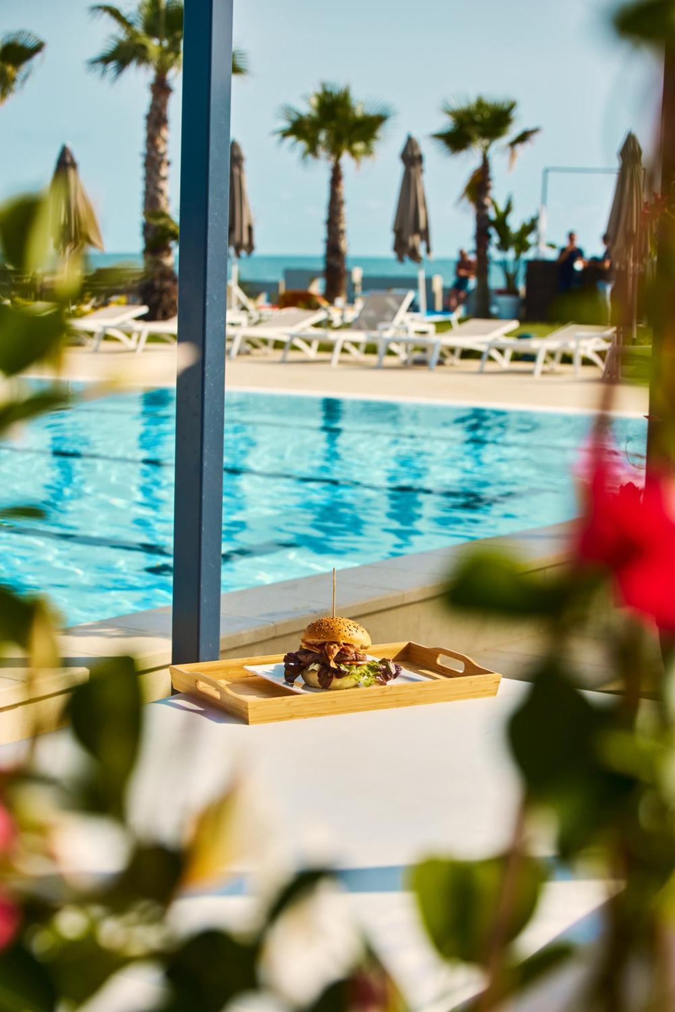 Mediterranea Hotel & Convention Center ساليرنو المظهر الخارجي الصورة